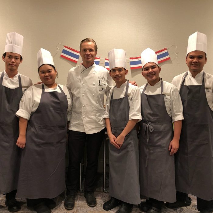 Internship in USA ฝึกงานประเทศอเมริกา ฝึกงานต่างประเทศ งานครัว โรงแรม Culinary Pastry  Front Office Reception Food and Beverage